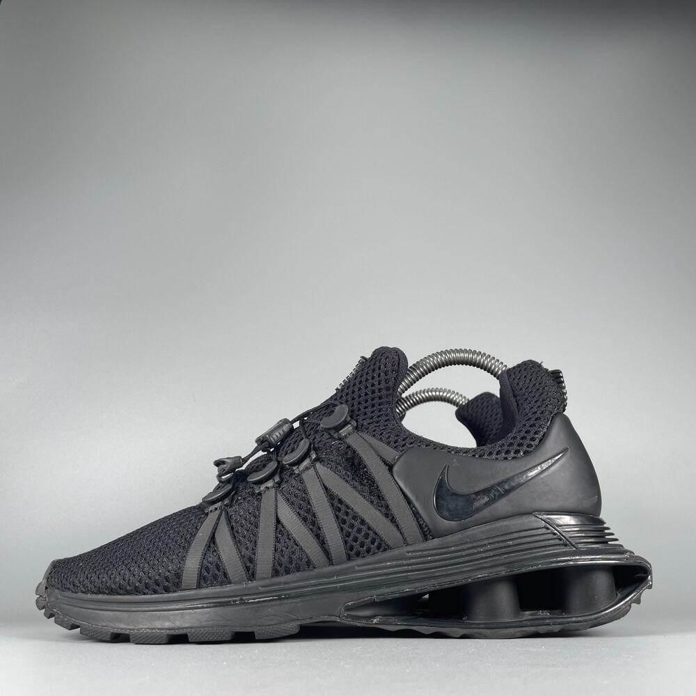 Nike Shox Gravity Women's 7.5 Triple Black Running Sneakers Athletic Shoes EUC